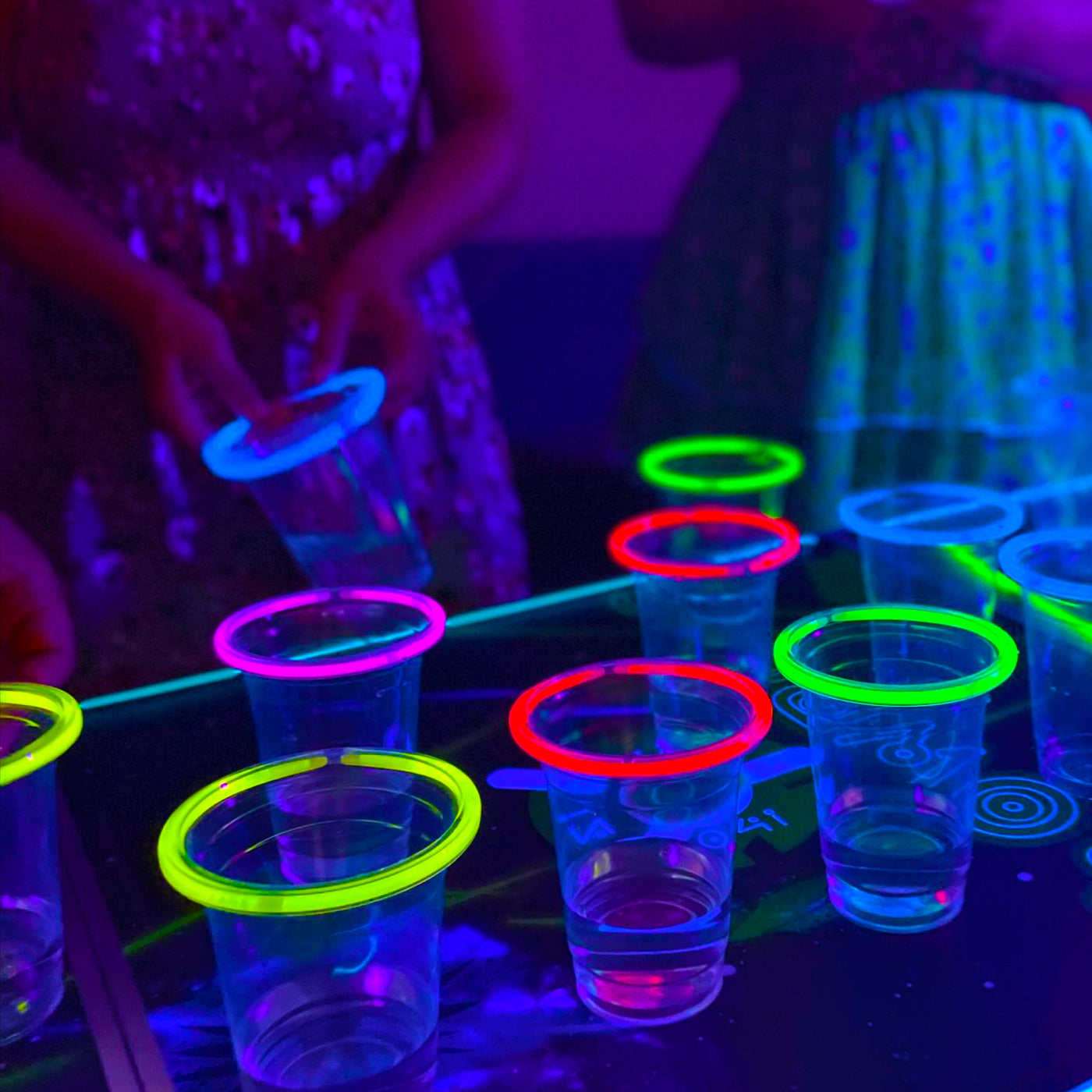 20x Glow-in-the-Dark Beer Pong Cups + Vervangende Glowsticks